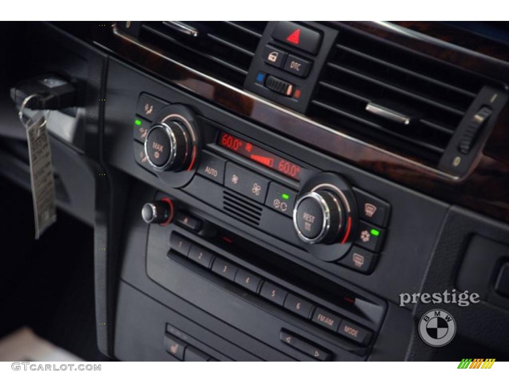 2009 3 Series 328xi Coupe - Alpine White / Black photo #15