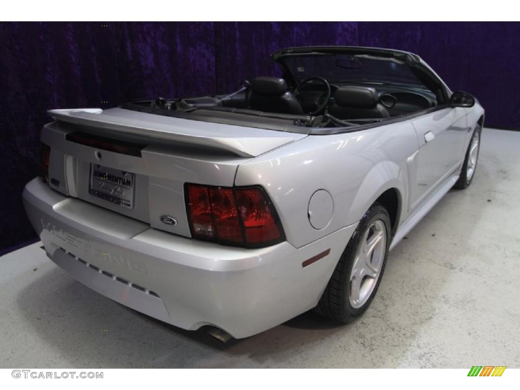2000 Mustang GT Convertible - Silver Metallic / Dark Charcoal photo #30