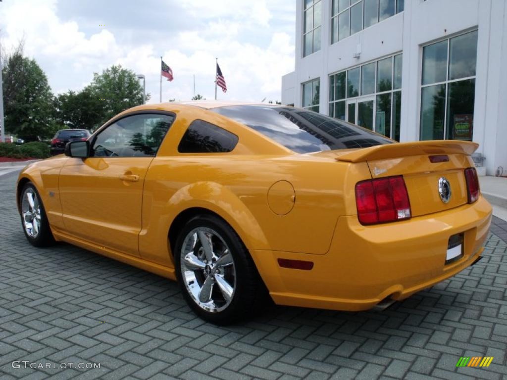 2008 Mustang GT Premium Coupe - Grabber Orange / Dark Charcoal photo #3
