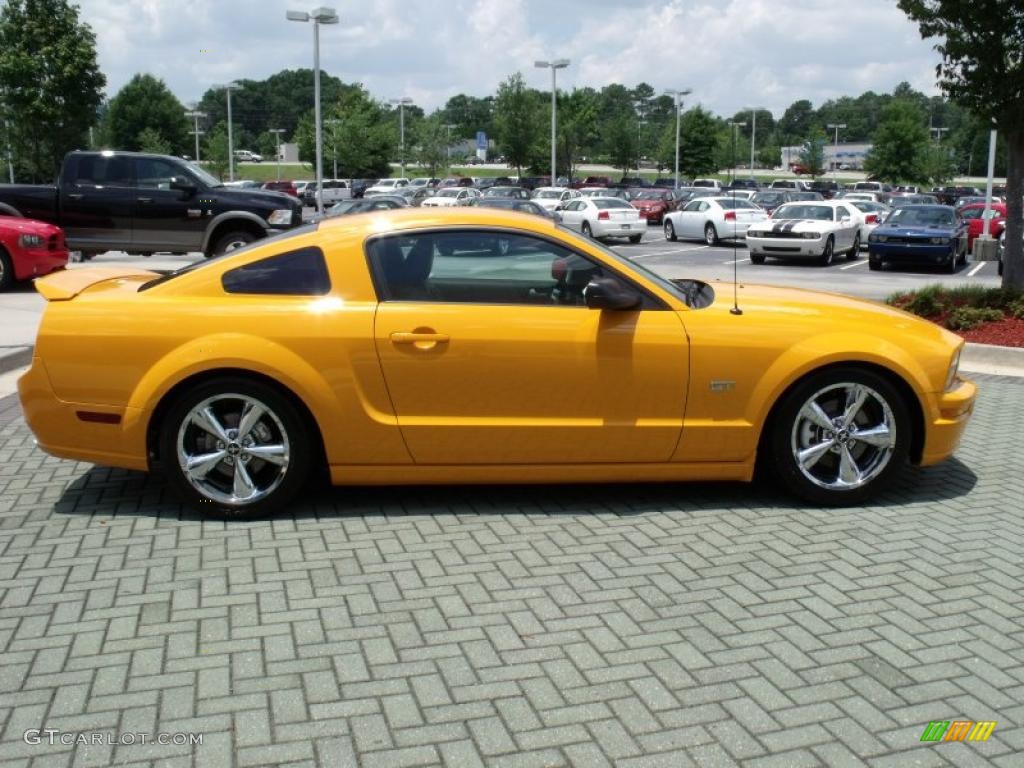 2008 Mustang GT Premium Coupe - Grabber Orange / Dark Charcoal photo #6