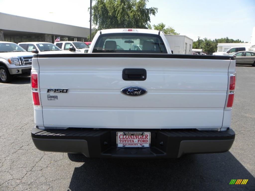 2010 F150 XL Regular Cab - Oxford White / Medium Stone photo #4