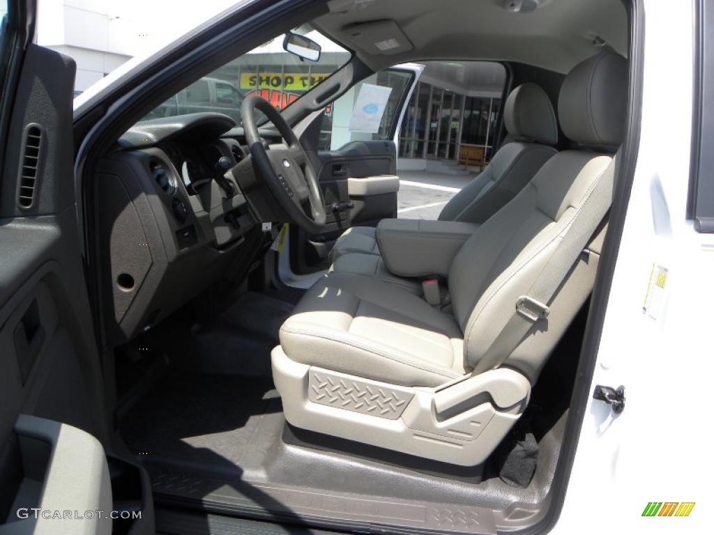 2010 F150 XL Regular Cab - Oxford White / Medium Stone photo #8