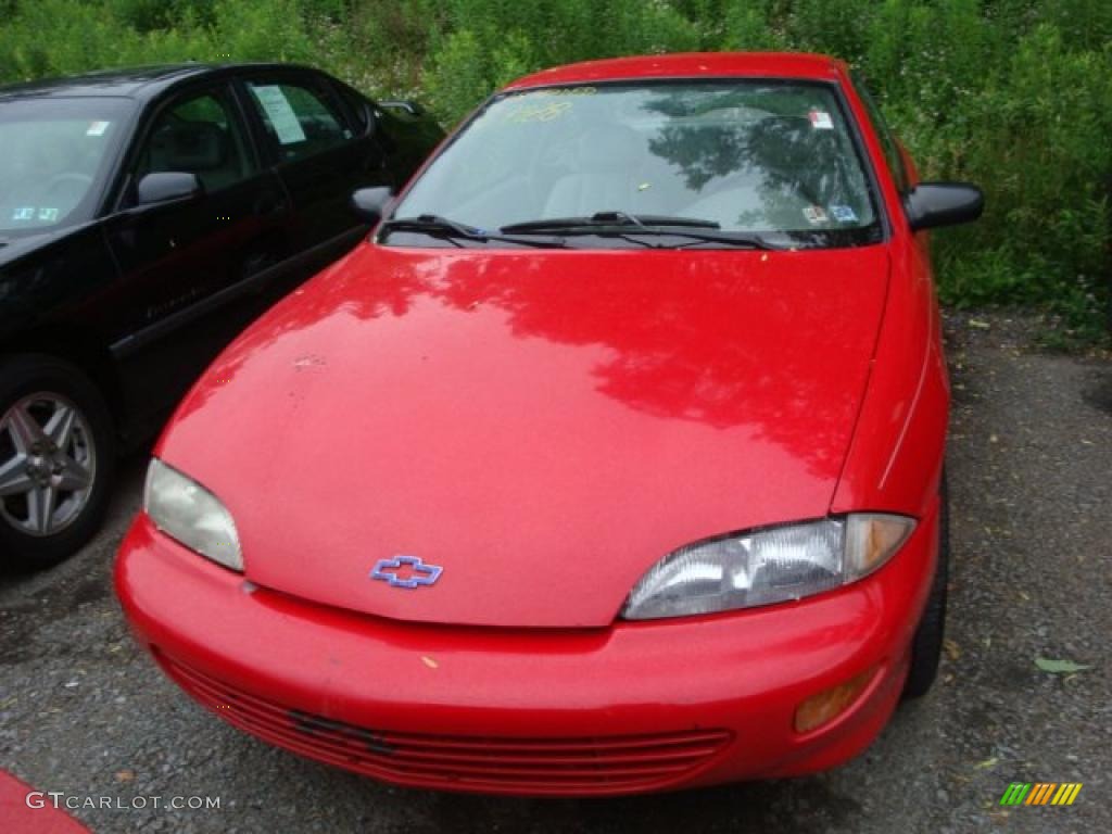 1998 Cavalier Coupe - Flame Red / Gray photo #2