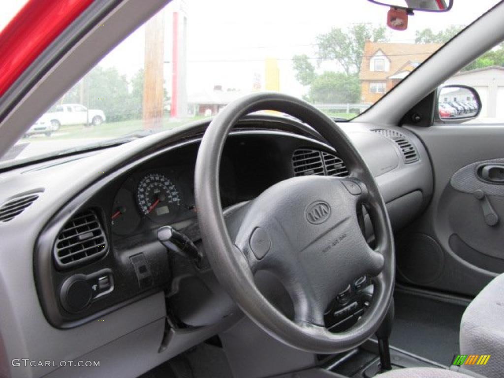 2003 Spectra Sedan - Classic Red / Grey photo #8