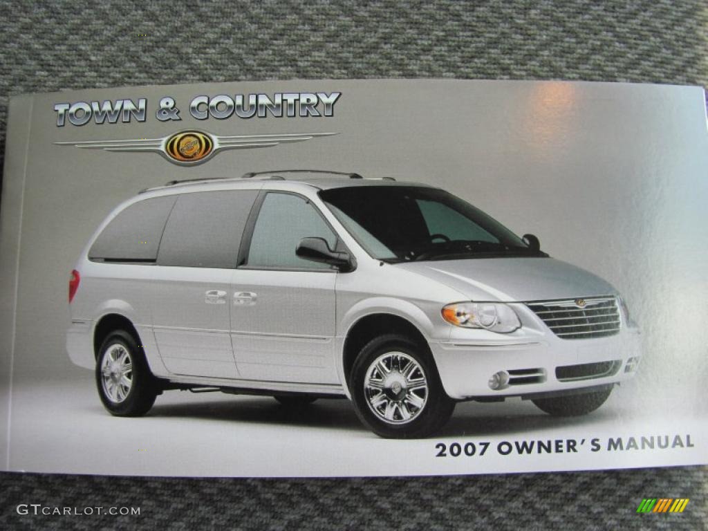 2007 Town & Country Touring - Linen Gold Metallic / Dark Khaki/Light Graystone photo #10