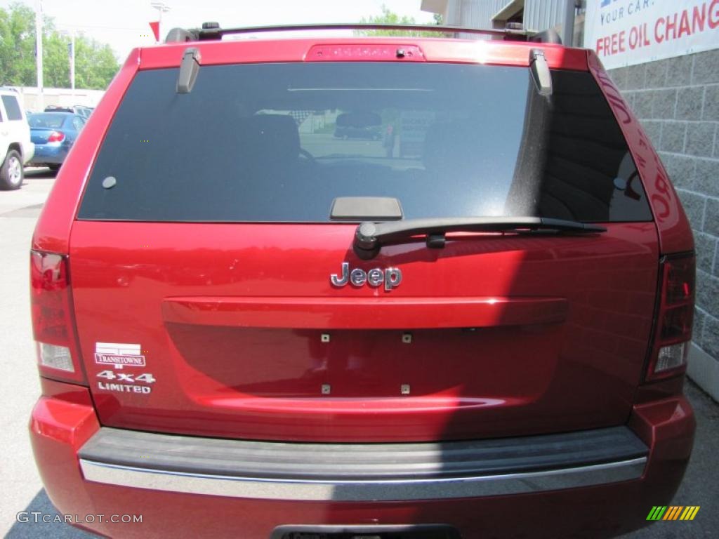 2006 Grand Cherokee Limited 4x4 - Inferno Red Crystal Pearl / Dark Khaki/Light Graystone photo #14