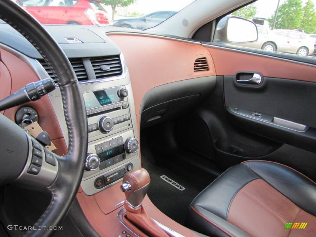 2009 Chevrolet Malibu LTZ Sedan Ebony/Brick Dashboard Photo #32105591