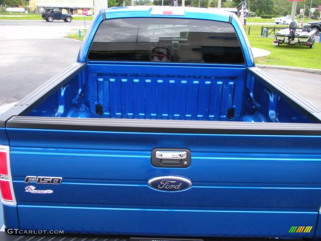 2010 F150 XLT SuperCrew 4x4 - Blue Flame Metallic / Medium Stone photo #10