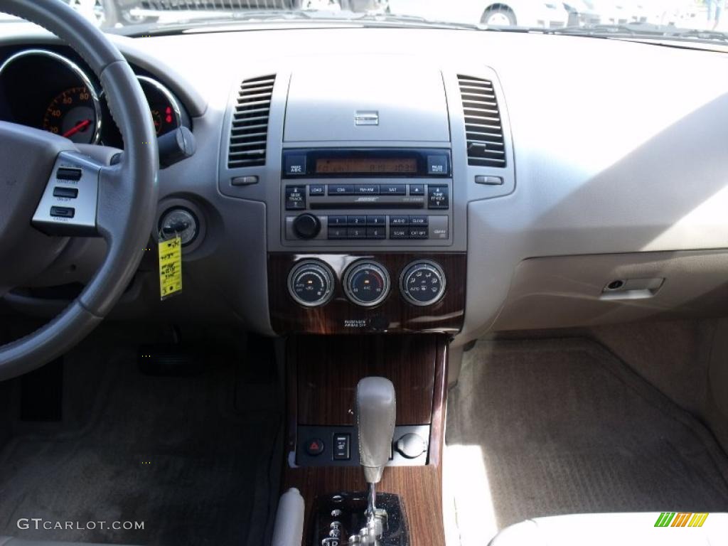 2006 Altima 2.5 SL - Satin White Pearl / Blond photo #16