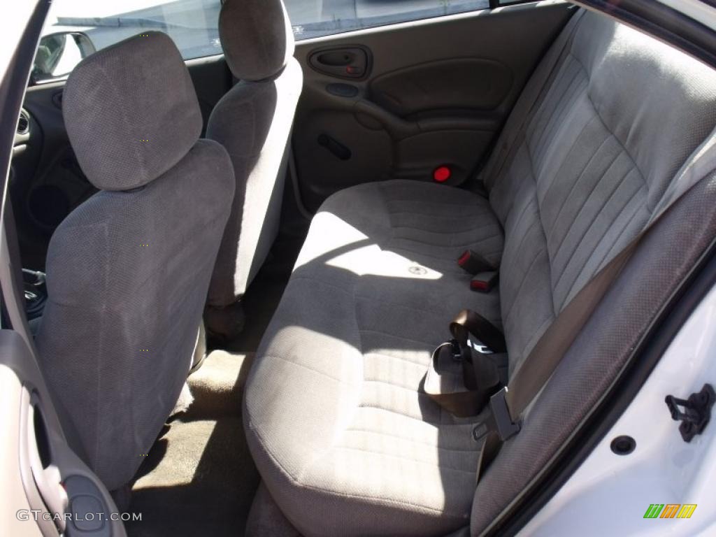 2000 Grand Am SE Sedan - Arctic White / Dark Taupe photo #12