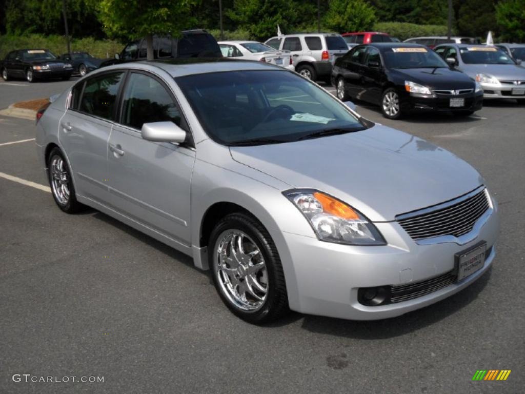 2008 Altima 2.5 S - Radiant Silver Metallic / Charcoal photo #5
