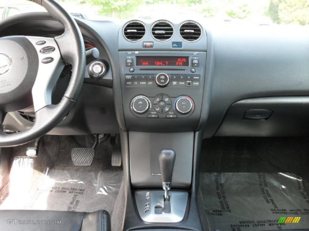 2008 Altima 2.5 S - Radiant Silver Metallic / Charcoal photo #15