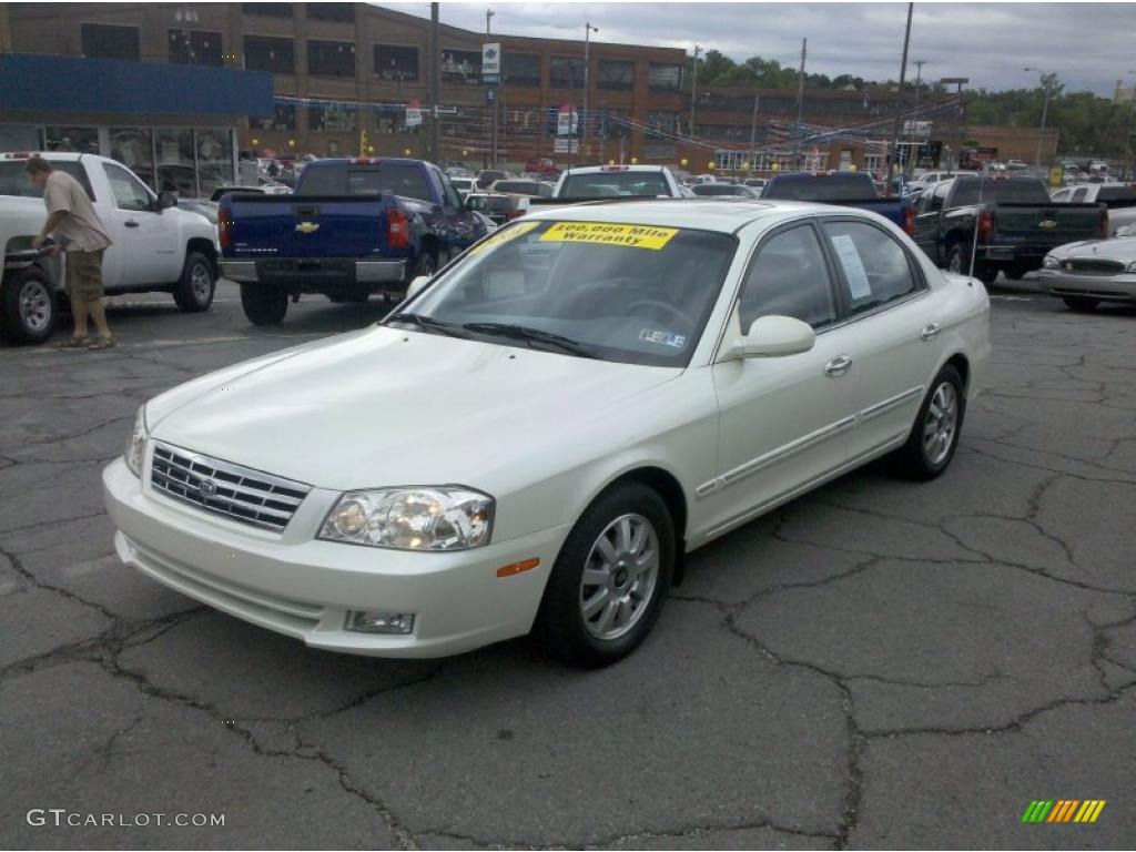 2001 Optima SE V6 - Clear White / Gray photo #16