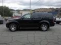 Super Black - Pathfinder SE 4x4 Photo No. 5