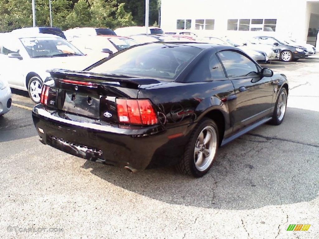 2004 Mustang GT Coupe - Black / Medium Parchment photo #3