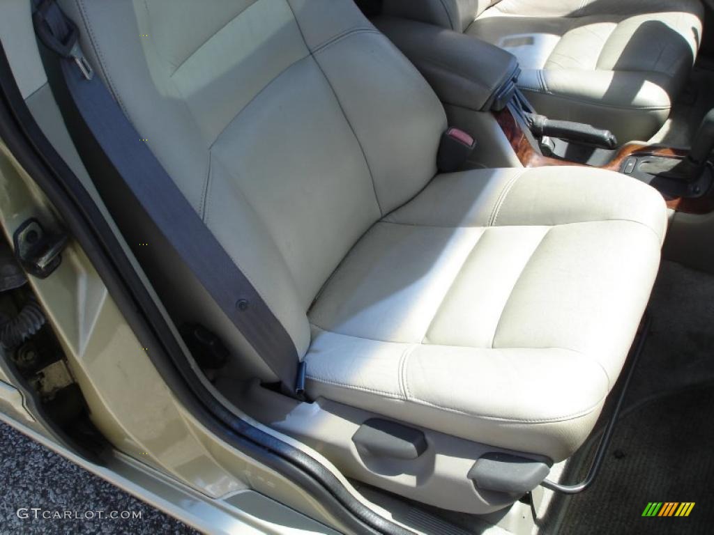 1999 S70 GLT - Desert Wind Metallic / Light Taupe photo #19