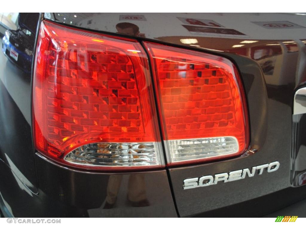 2011 Sorento LX V6 - Dark Cherry / Black photo #46