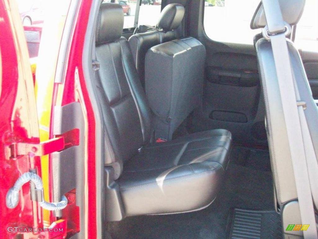 2007 Silverado 1500 LTZ Extended Cab 4x4 - Victory Red / Ebony Black photo #26