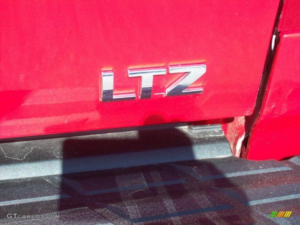 2007 Silverado 1500 LTZ Extended Cab 4x4 - Victory Red / Ebony Black photo #33