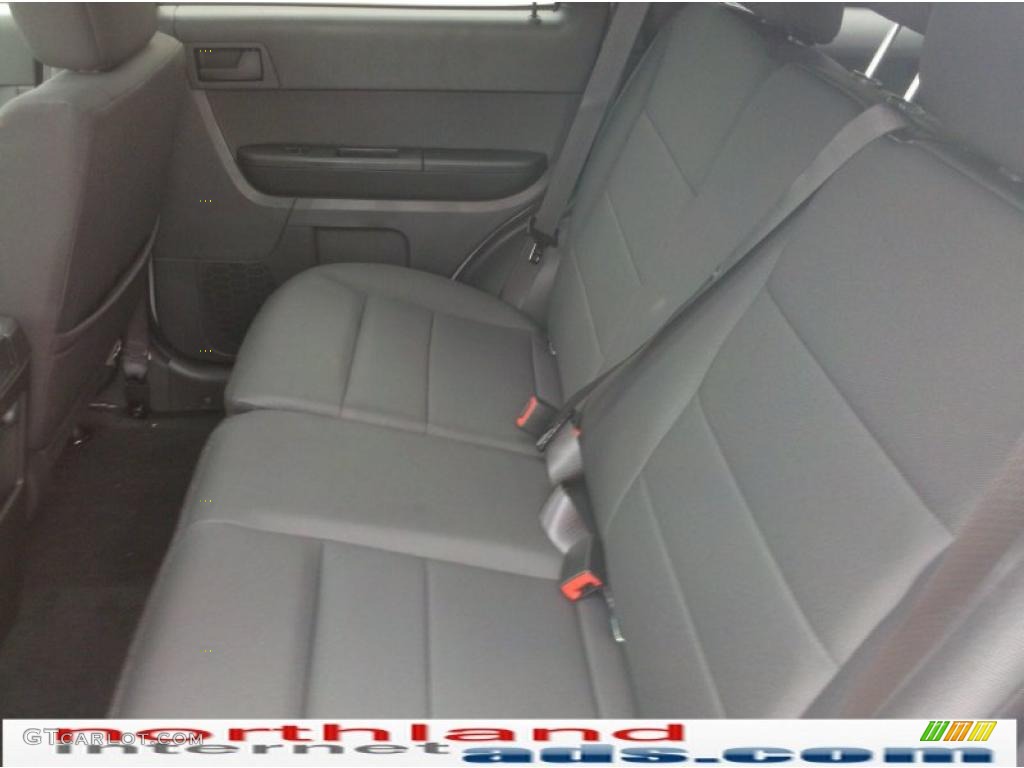 2010 Escape XLT V6 4WD - Ingot Silver Metallic / Charcoal Black photo #14