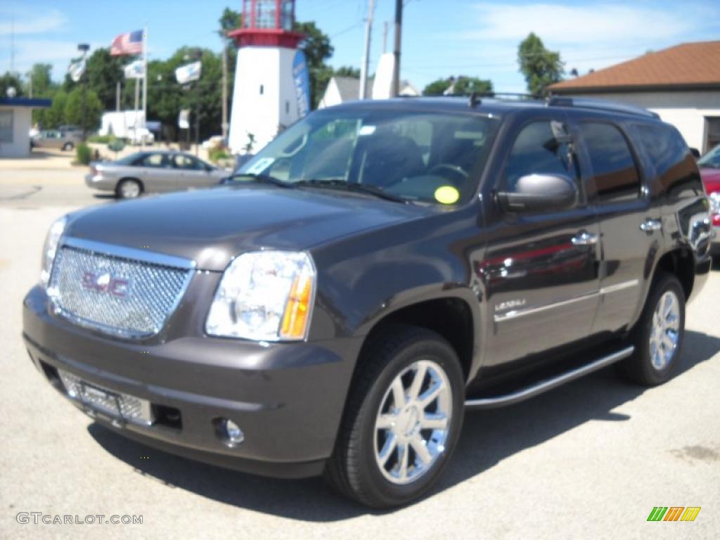 2010 Yukon Denali AWD - Storm Gray Metallic / Ebony photo #3