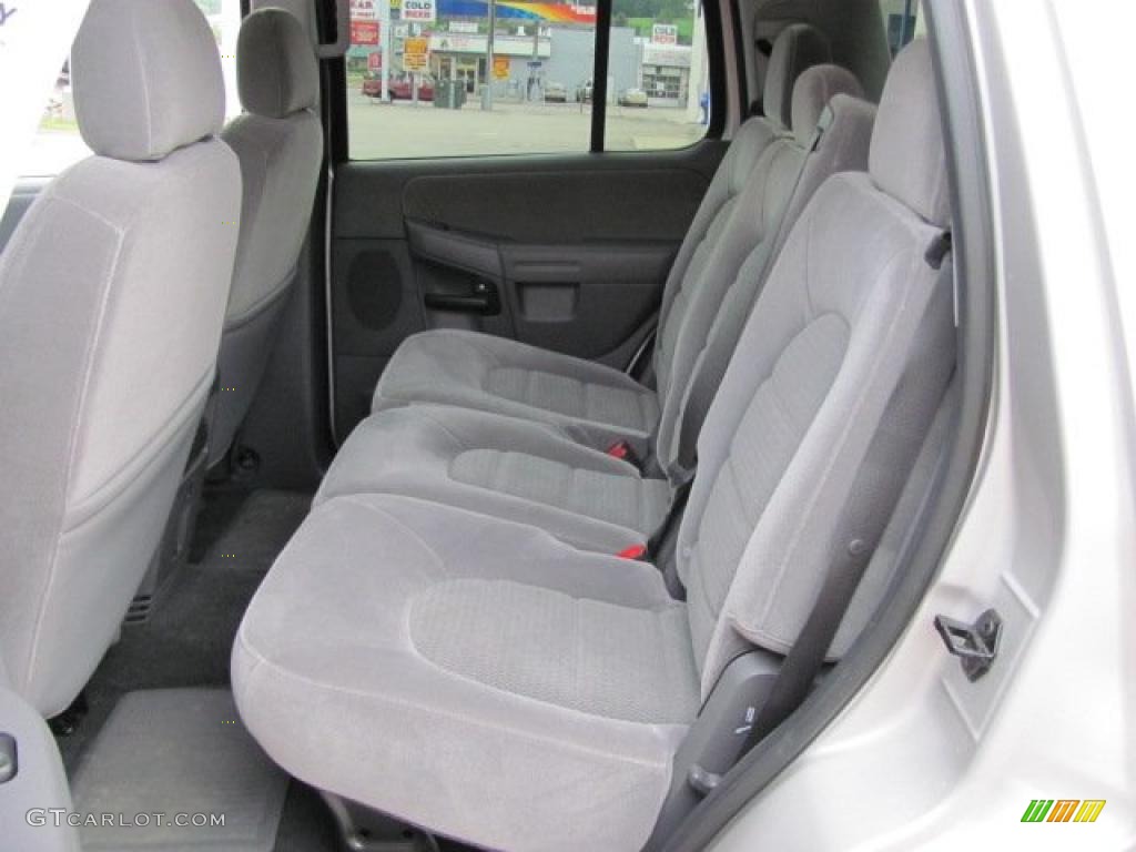 2005 Explorer XLT 4x4 - Silver Birch Metallic / Graphite photo #11