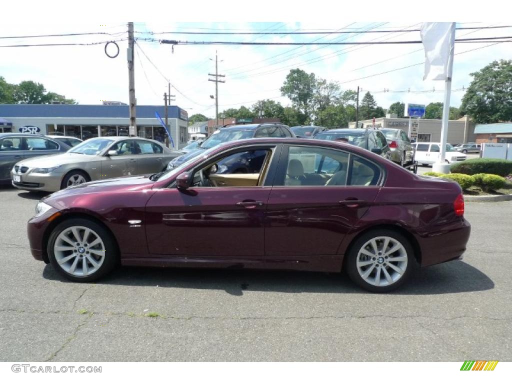 2010 3 Series 328i xDrive Sedan - Barbera Red Metallic / Cream Beige photo #15