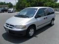 Bright Silver Metallic 2000 Dodge Grand Caravan 