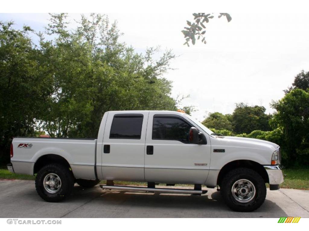 2004 F250 Super Duty Lariat Crew Cab 4x4 - Oxford White / Medium Flint photo #12