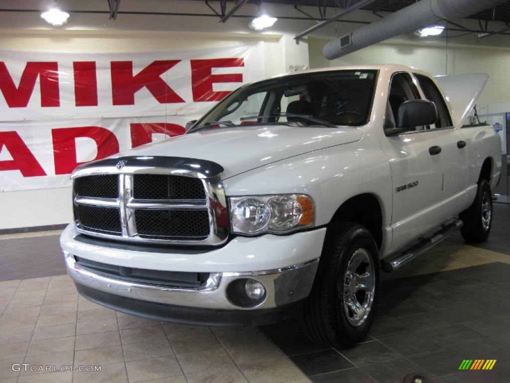 2004 Ram 1500 SLT Quad Cab 4x4 - Bright White / Dark Slate Gray photo #1