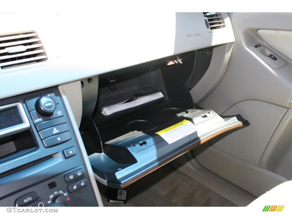 2006 XC90 V8 AWD - Magic Blue Metallic / Taupe/Light Taupe photo #24