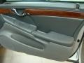 Light Platinum - DeVille Sedan Photo No. 20