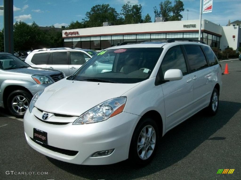 2006 Sienna XLE AWD - Arctic Frost Pearl / Taupe photo #1