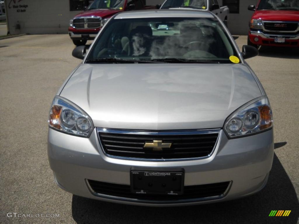2006 Malibu LS Sedan - Silverstone Metallic / Titanium Gray photo #4