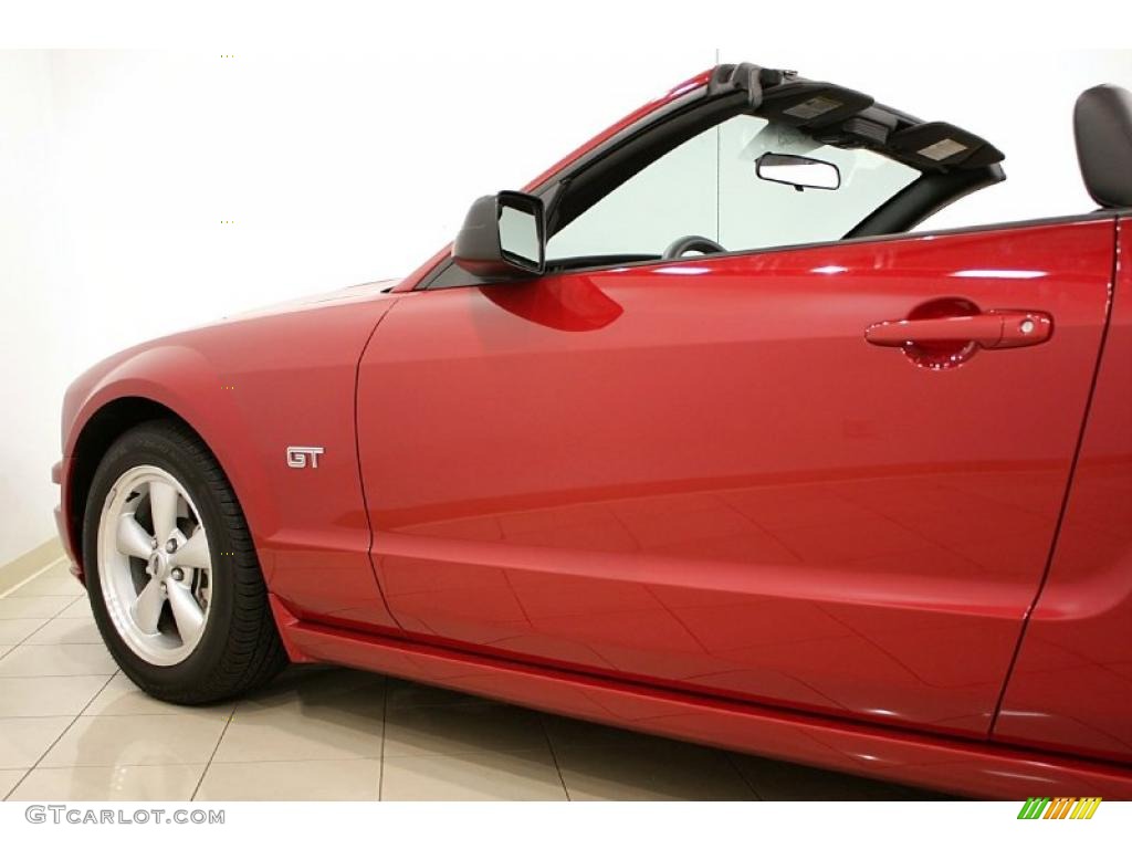 2008 Mustang GT Premium Convertible - Dark Candy Apple Red / Dark Charcoal photo #28