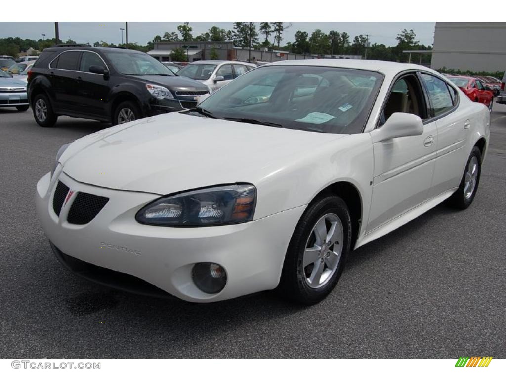 2008 Grand Prix Sedan - Ivory White / Cashmere photo #12