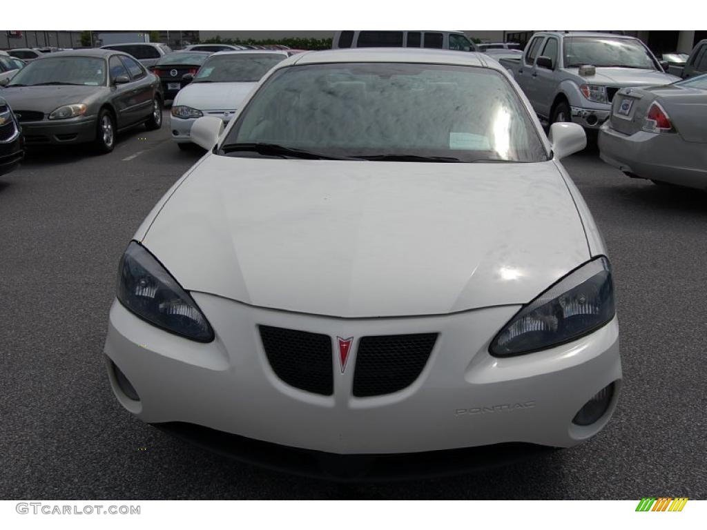 2008 Grand Prix Sedan - Ivory White / Cashmere photo #13
