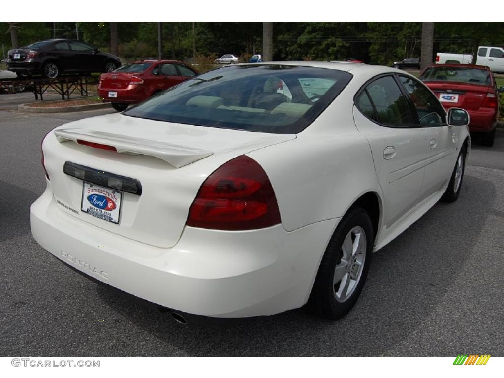2008 Grand Prix Sedan - Ivory White / Cashmere photo #15