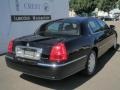 2010 Black Lincoln Town Car Signature Limited  photo #4