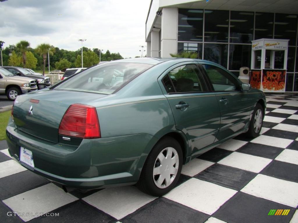 2004 Galant ES - Machine Green Metallic / Creme photo #7