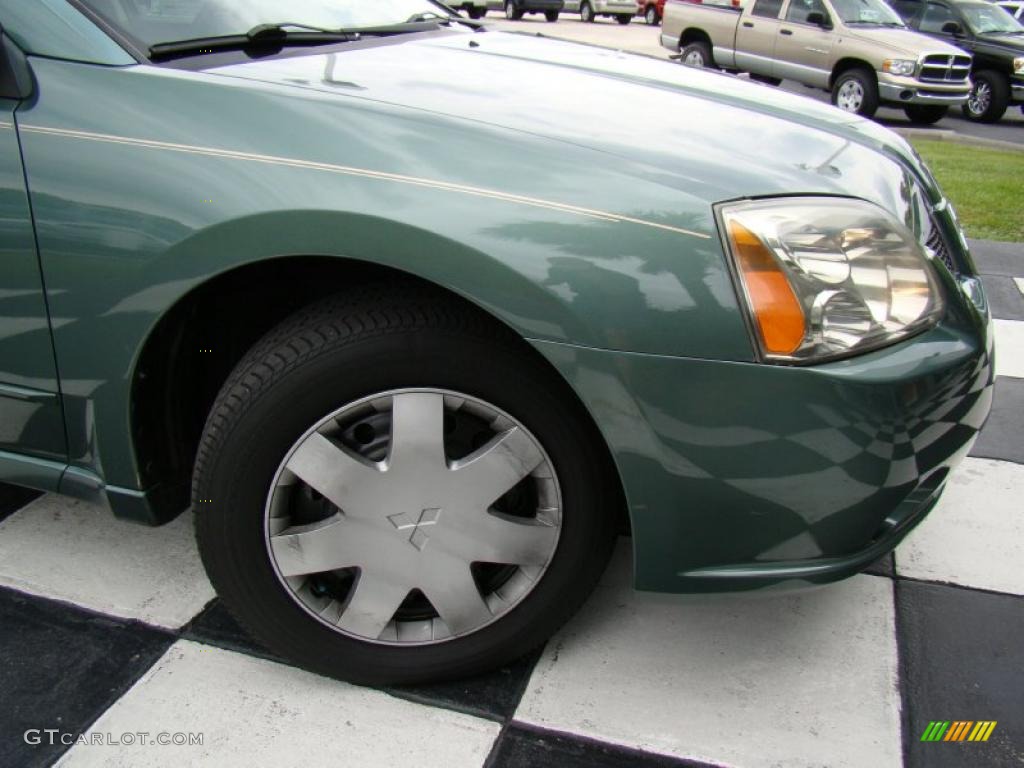 2004 Galant ES - Machine Green Metallic / Creme photo #27