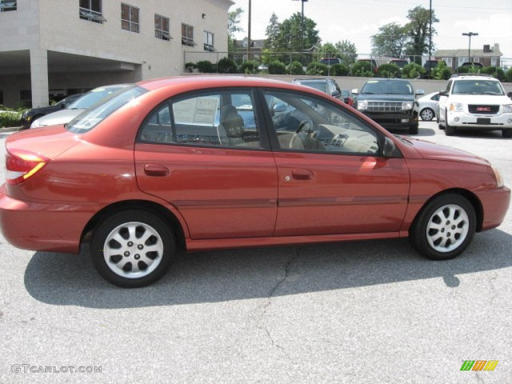 2003 Rio Sedan - Cinnamon / Gray photo #5