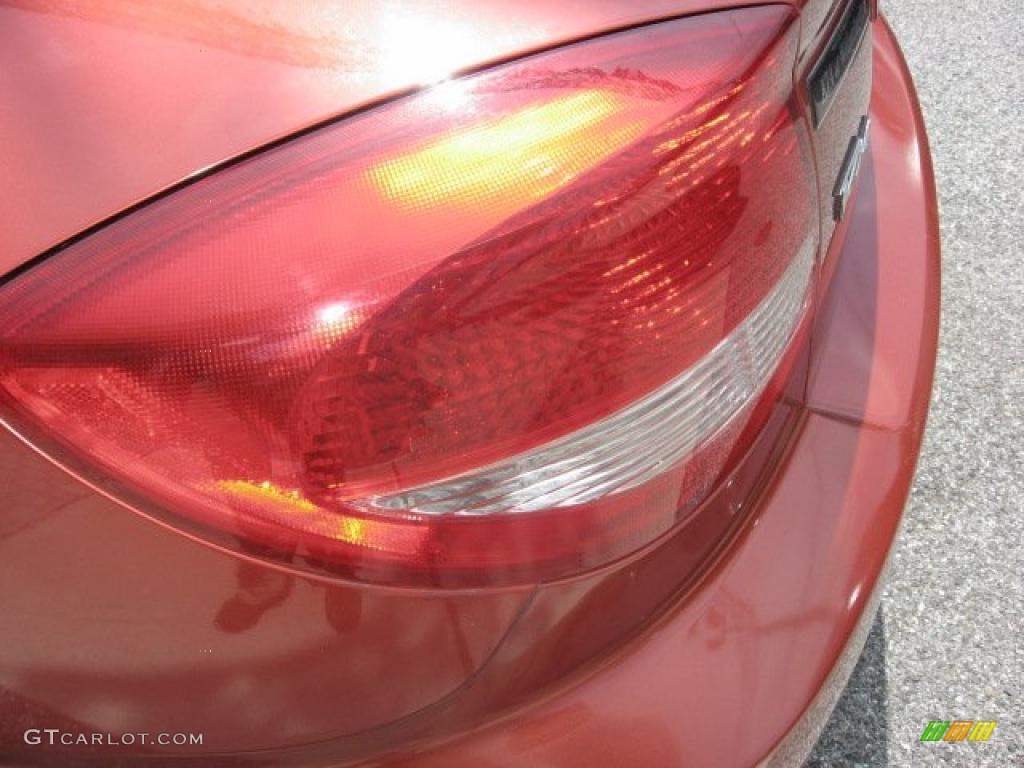 2003 Rio Sedan - Cinnamon / Gray photo #25