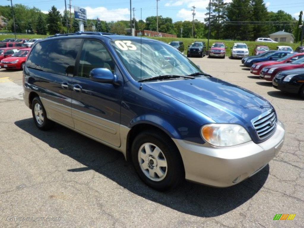 2003 Sedona EX - Blue Sapphire / Gray photo #6
