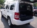 Stone White - Liberty Sport 4x4 Photo No. 10