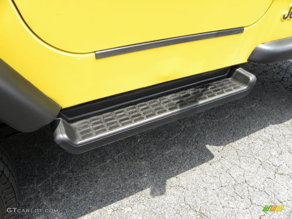 2000 Wrangler Sport 4x4 - Solar Yellow / Agate photo #12