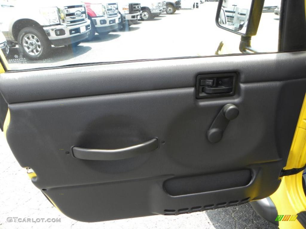 2000 Wrangler Sport 4x4 - Solar Yellow / Agate photo #14