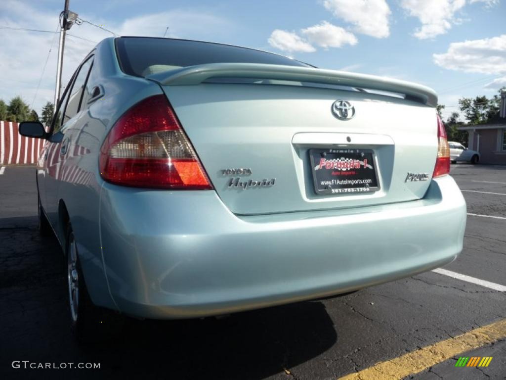 2002 Prius Hybrid - Aqua Ice Opalescent / Gray photo #16