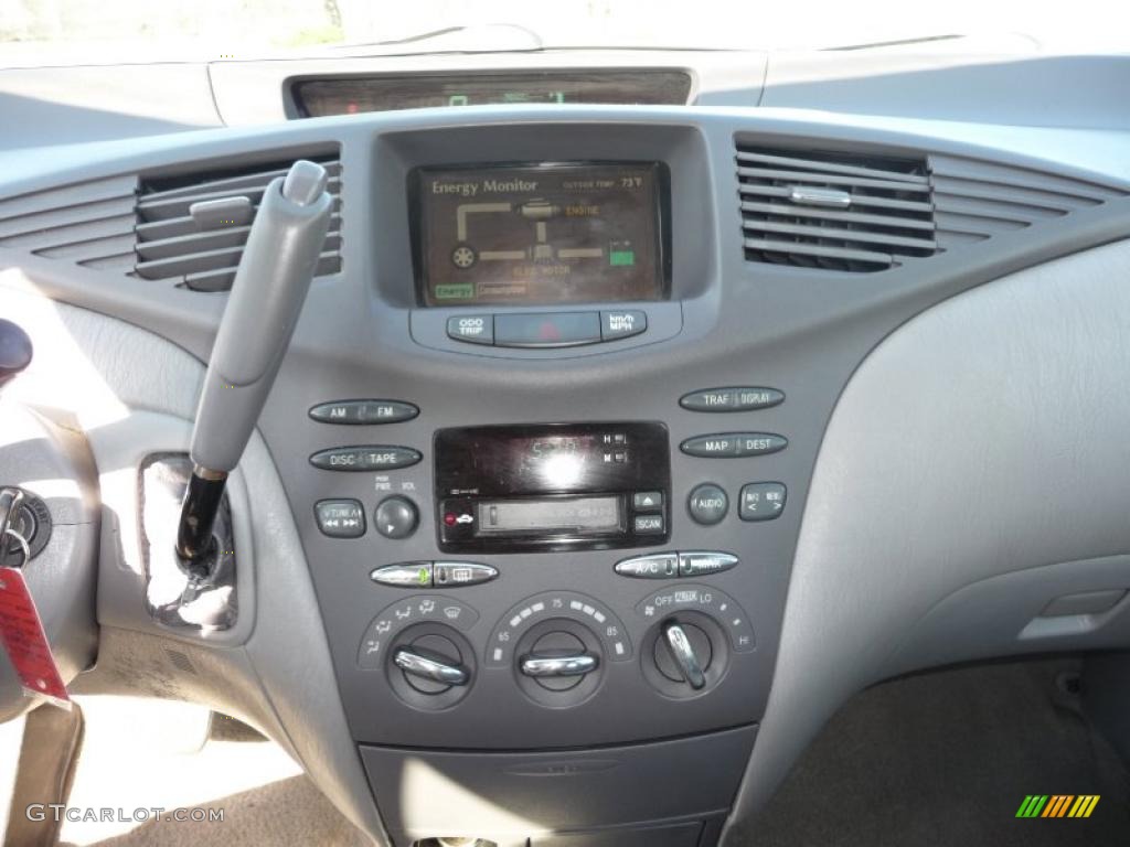 2002 Prius Hybrid - Aqua Ice Opalescent / Gray photo #19