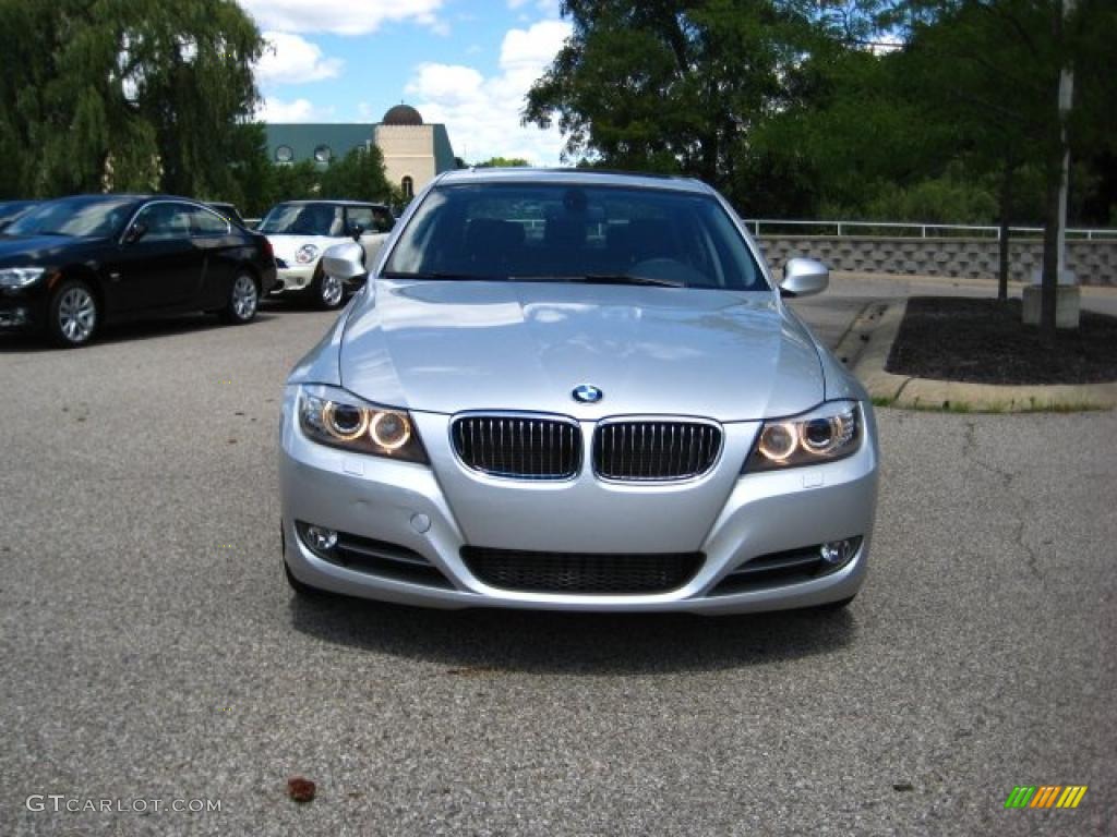 2010 3 Series 335i xDrive Sedan - Titanium Silver Metallic / Black Dakota Leather photo #8